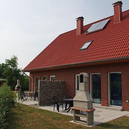 5-Bedroom Holiday Home In Zierow With Garden Εξωτερικό φωτογραφία